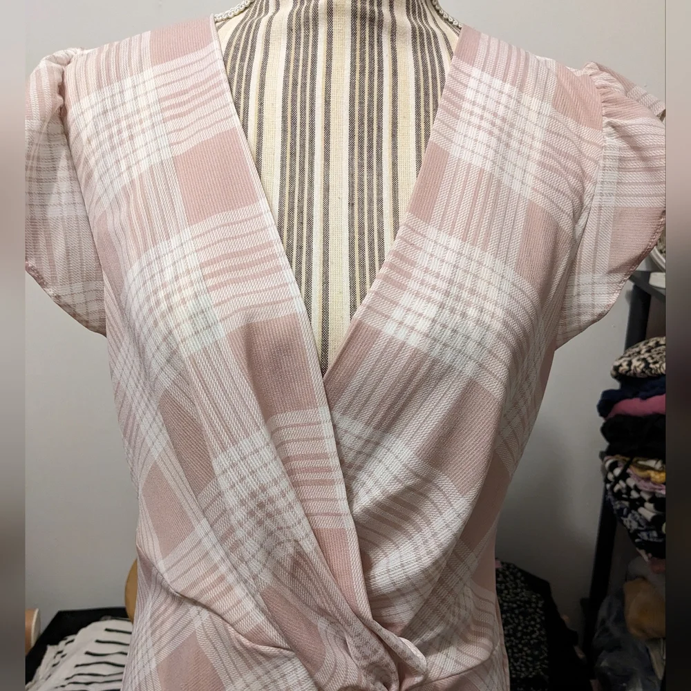 Laundry pink plaid crossover bodice with knot top nwt - Picture 12 of 15